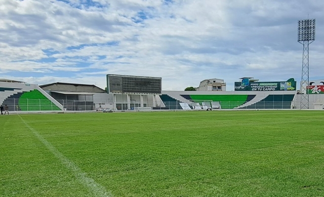 ¡DOS DE TRES! Miguel Ángel Loor muestra la recuperación de los campos donde se juega Serie A