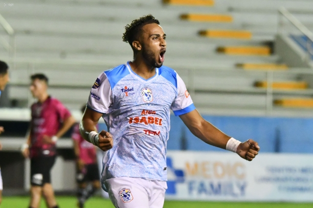Manta FC consumó su PRIMERA VICTORIA DE SERIE B EN CANCHA