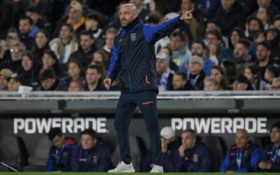 ¡Félix Sánchez patea al TACHO DE BASURA el discurso que cansó a Ecuador sobre la Copa América!