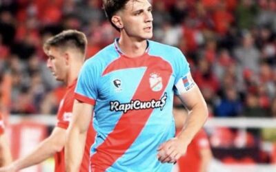 Independiente de Valle VOLVIÓ A MIRAR a Arsenal para llevarse a Joaquín Pombo