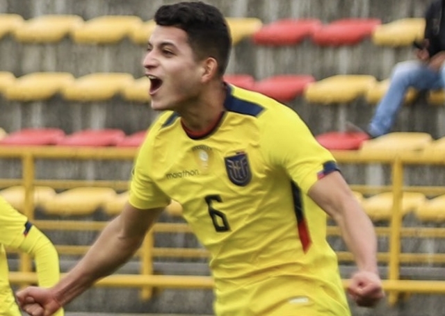 Si Liga no pudo hacerle espacio, en filas de ORENSE SC HAY CABIDA para Yeltzin Erique