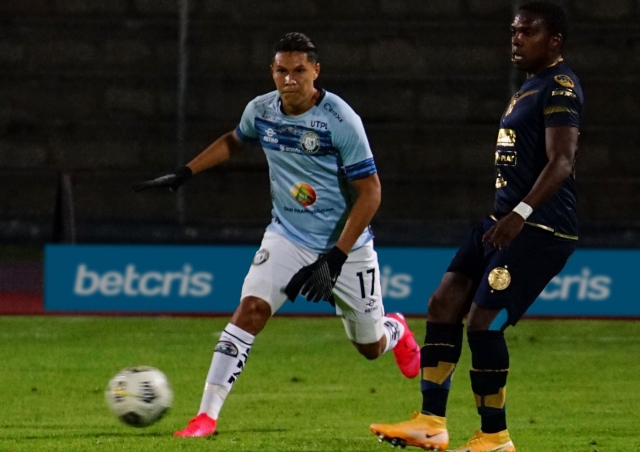 ¡Marco Pazos consiente al hincha con un 8vo Fichaje!