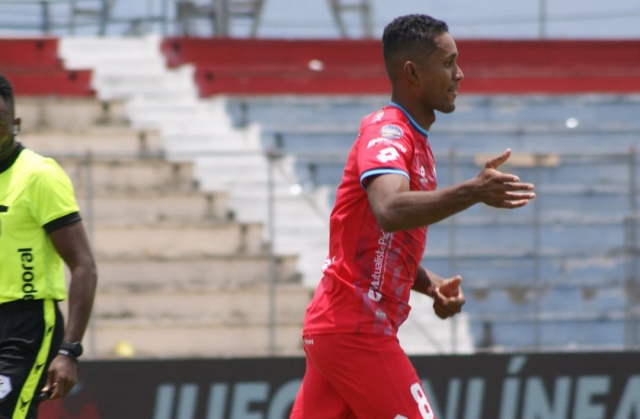 ¡Fidel Martínez se sincera sobre su GOLAZO DE TACO y su DEBUT SOÑADO con El Nacional!