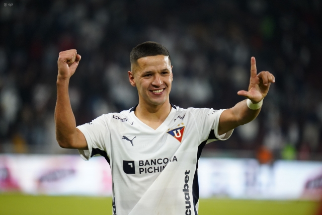 ¡Alex Arce alcanza un RÉCORD DE LOCURA con LDU en la LigaPro!