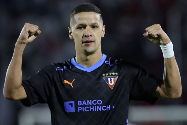 ¡Alex Arce se confiesa en Paraguay sobre qué representa jugar Libertadores con el escudo de LDU!