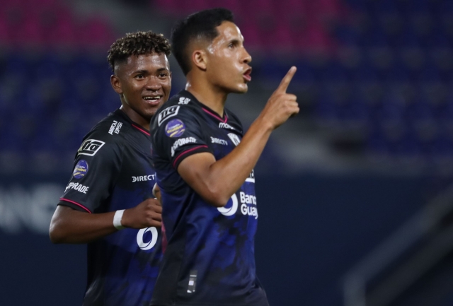 Jonathan de la Cruz fue PINCELADA DE EXPERIENCIA para alivio de Independiente Juniors