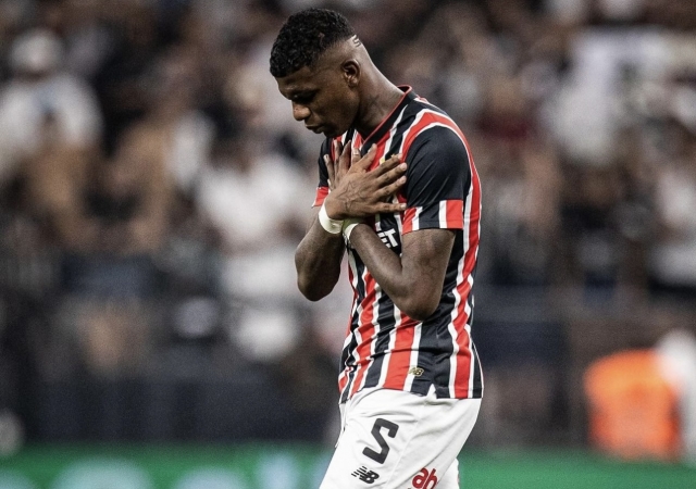 Sao Paulo y Robert Arboleda clasificados a octavos de Libertadores