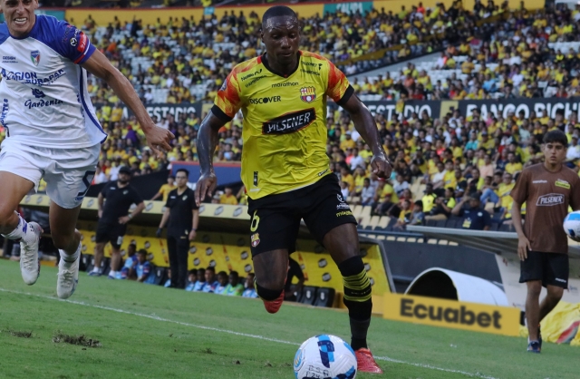 Emelec DEMANDARÁ en los próximos días a Aníbal Chalá