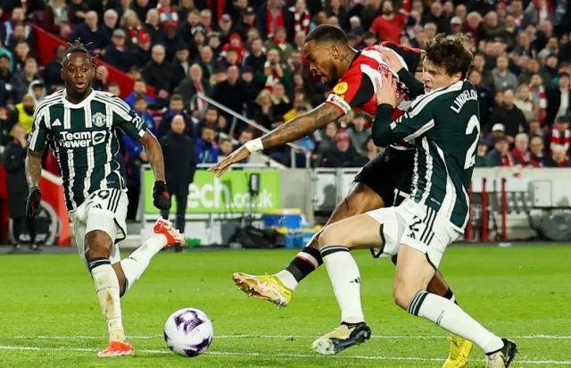 Manchester United pasó de la alegría a la amargura en el tiempo de adición