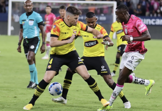 Carlos Rodríguez cerca de dejar Barcelona