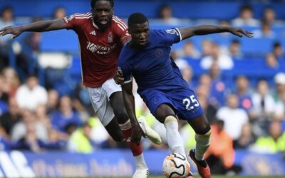 ¡TUVO QUE DEDICARSE A COMBATIR! Moisés Caicedo fue un luchador en el empate del Chelsea