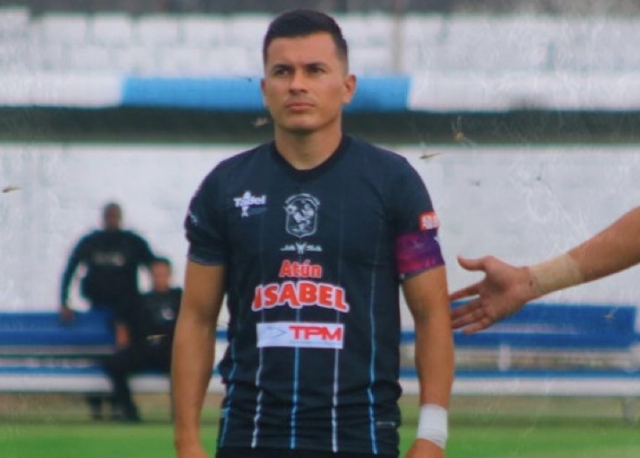 ¡Escandalosa victoria del Manta en el arranque de la Serie B!