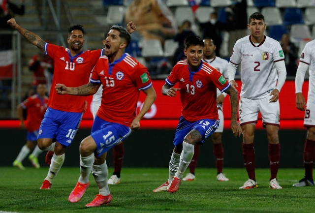 Ricardo Gareca comienza arrasando en su primer partido al frente de Chile