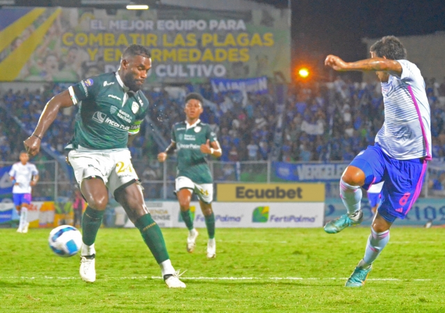 DE LOS ERRORES SE APRENDE, aunque a Emelec le costó la punta de la Liga Pro
