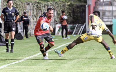 ¡Deportivo Cuenca perdonó enviando UN PENAL A LA LUNA y se le escapó su Primer Triunfo!