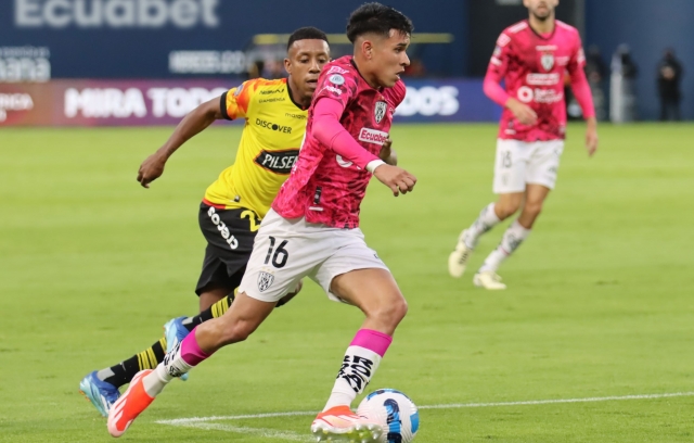 ¡DESPUÉS DE UN RECITAL! Kendry Páez reconoció su error con La Tri y vuelve a enfocarse en IDV