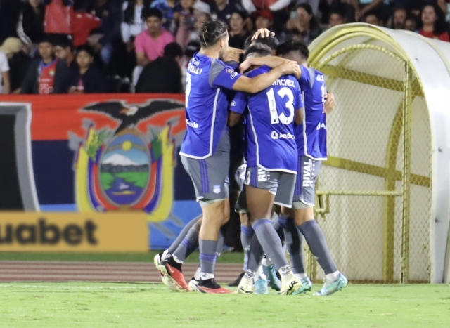 ¡Emelec se tomó el Atahualpa dejando a un grande del Ecuador en TERAPIA INTENSIVA!