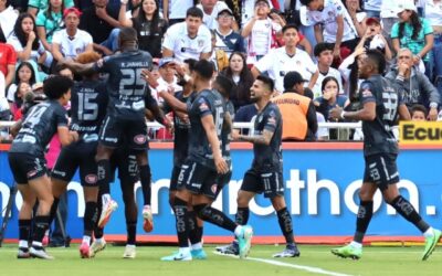 ¡PAPÁ CON PUNTAJE PERFECTO! Aucas apostó a la bravura para quedarse con el Superclásico