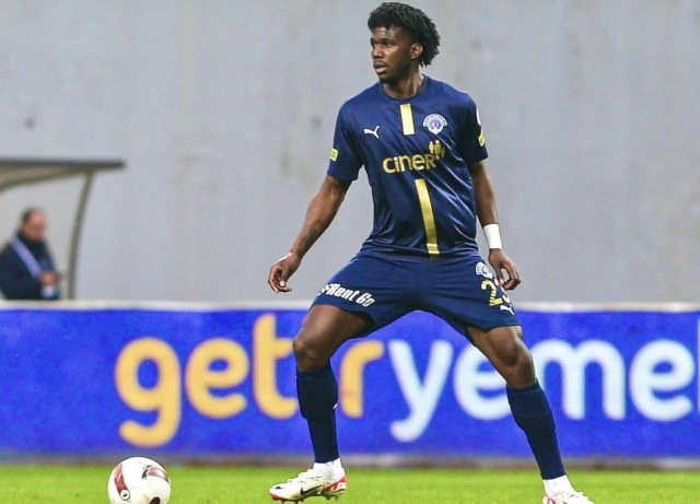 Jackson Porozo empieza a convertirse en inamovible con su club en la Súper Liga de Turquía