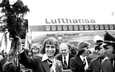 Bundesliga: Muere Bernd Hölzenbein, campeón del mundo con Alemania en 1974