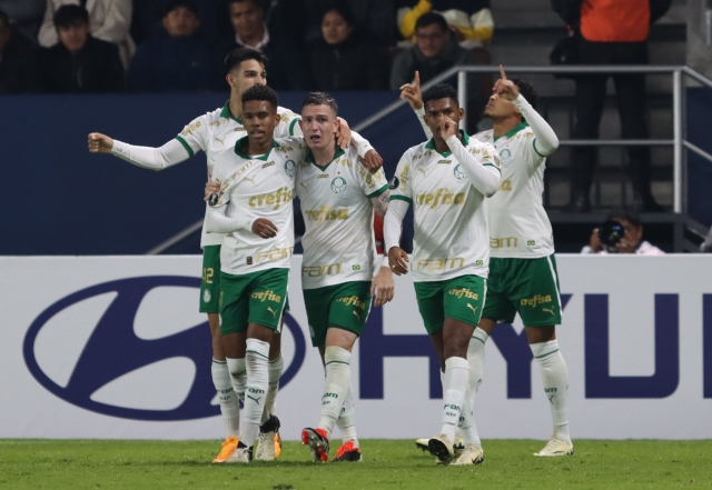 Kendry Páez METÍA MAGÍA EN Independiente, pero Palmeiras puso JERARQUÍA PARA REMONTAR