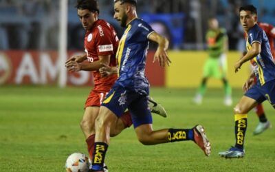 ¡LA BRAVURA DEL MAR! Delfín SC peleó hasta el último para salvar un punto en la Sudamericana