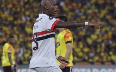 Sao Paulo se mete al GRUPO ÉLITE en el Brasileirao con Robert Arboleda liderando la zaga