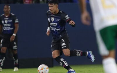 Kendry Páez hace gala de madurez y TIRÓ DE LAS ORJEAS a sus compañeros en IDV