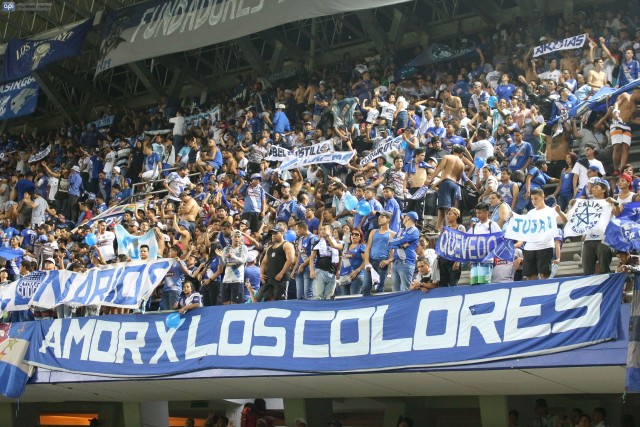 Emelec APELARÁ LA SANCIÓN ECONÓMICA, pero también DENUNCIARÁ a los malcriados en Fiscalía