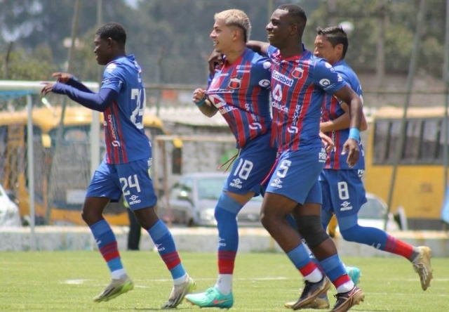 ¡Deportivo Quito volvió al triunfo y sorprendieron a la banda de Antonio Valencia!