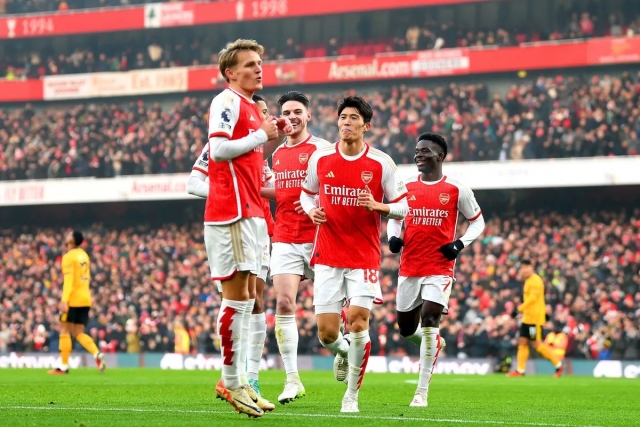 ¡El IMPARABLE Arsenal de Arteta consiguió su victoria 21 para ponerse líder en la Premier!