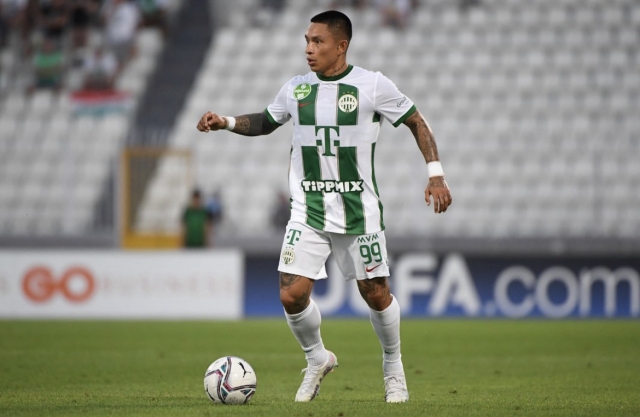 Cristian Ramírez disputó su 35to partido con el Ferencvaros que domina en la Liga de Hungría