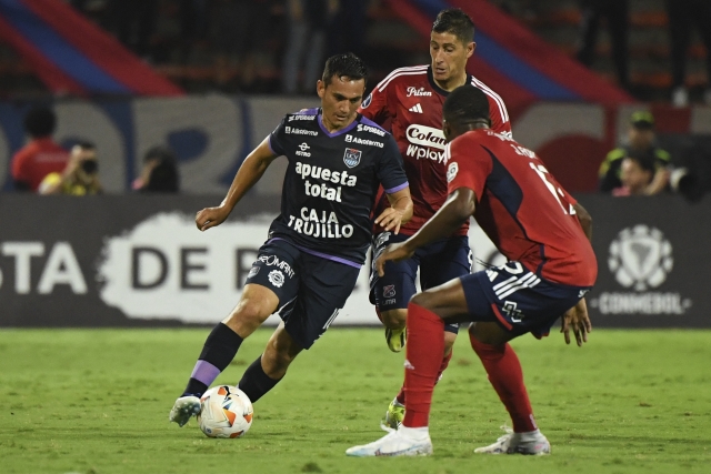 Jairo Vélez volvió A SOLTAR MAGIA para tratar de avivar las esperanzas de César Vallejo