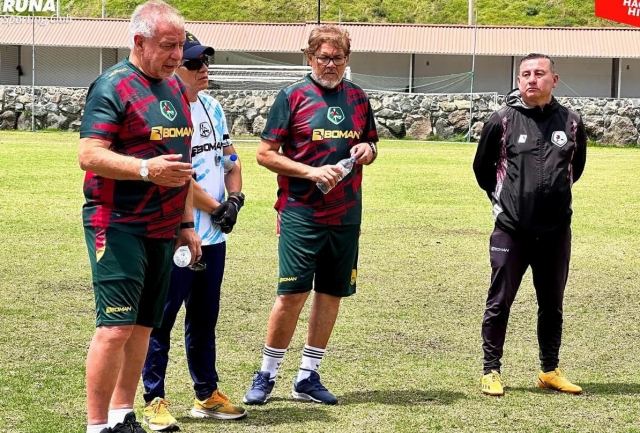 Éver Almeida presente para su primera práctica en Mushuc Runa