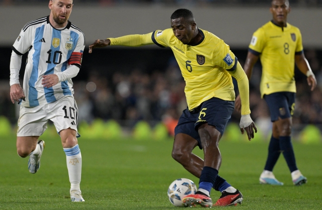 ¡Apareció en el radar de la Premier y Frankfurt pone MILLONARIO PRECIO por William Pacho!