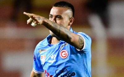 Andrés Chicaiza APARECIÓ CON UN POCO DE ILUSIÓN, que hizo más decorosa la noche de Deportivo Garcilaso