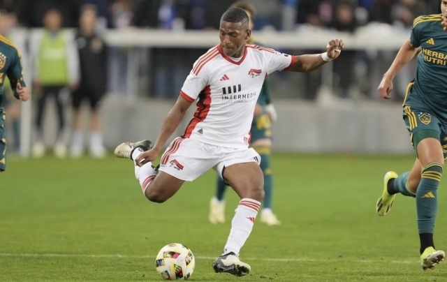 Ojalá y Carlos Gruezo cambie rápidamente el modo SJ Earthquakes por el de la Tri