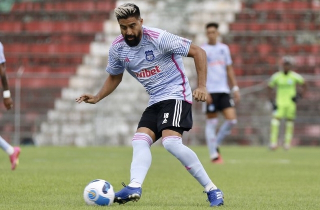 SU DESEO DE JUGAR EN EMELEC LO PUEDE TODO