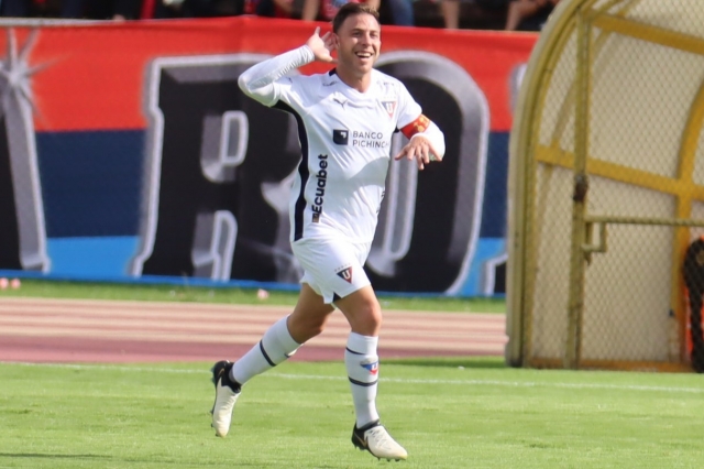 ¡Ezequiel Piovi eriza la piel del hincha al hablar de lo que pesa la camiseta de LDU en Libertadores!