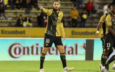 ¡DEDICADO AL TORERO CAÍDO! Francisco Fydriszewski le dedicó el gol del triunfo de Barcelona a Joao Rojas