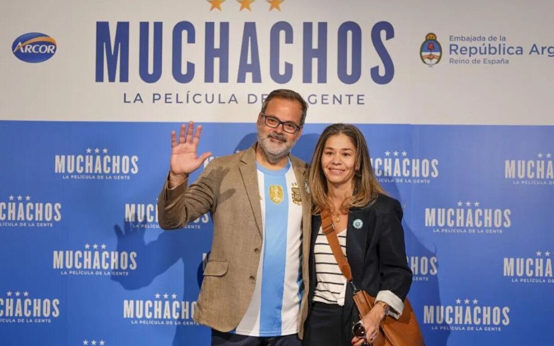 Madrid se tie de albiceleste para acoger el estreno de «Muchachos, la pelcula de la gente»