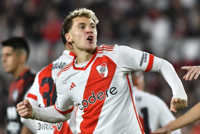River PISA FUERTE y se luce en su cancha con una goleada de ensueño en el Monumental