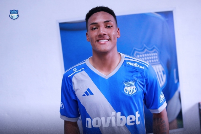 ¡REVOLUSIÓN DE MEDIO CAMPO! Emelec recibirá a Macará con tres de equilibrio y tres ofensivos