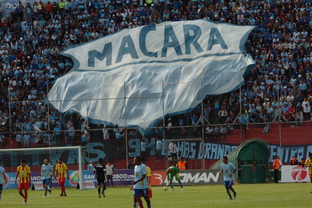 Rompen el silencio en Macará sobre el CRUCE con HINCHAS que gritaron: “¡FUERA SALAZAR!”