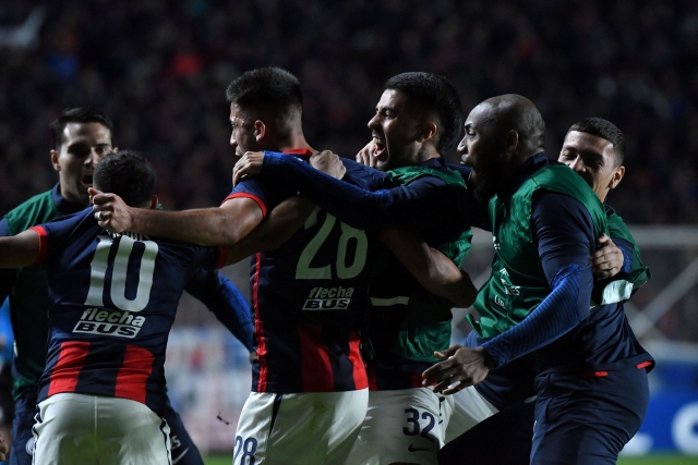 ¡DESPLUMADOS! IDV fue a hacer turismo en Argentina y San Lorenzo los mandó con las manos vacías