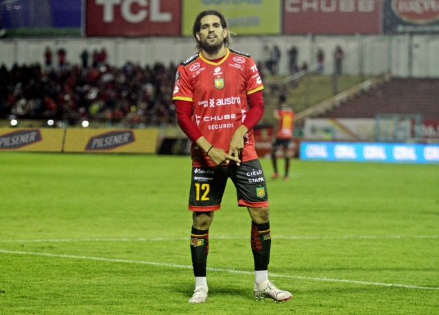 BAILE, EFECTIVIDAD Y HASTA UN BLOOPER EN EL RECITAL de fútbol de Deportivo Cuenca para deleitar al ASA