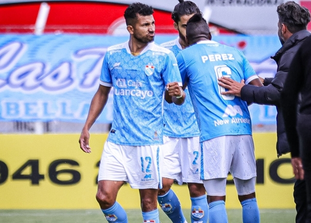 Gol MARADONIANO de Joao Rojas permite que ADT de Tarma termine con el invicto de Universitario