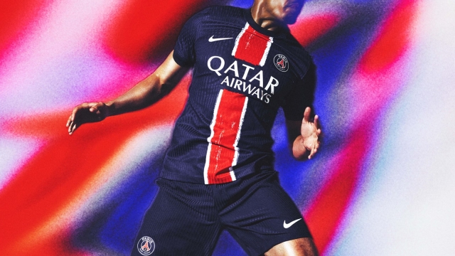 El adiós de Mbappé parece inminente… PSG presentó su nueva indumentaria sin Kylian