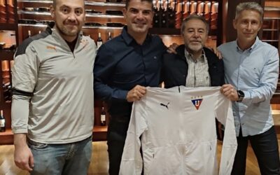 ¡Apareció el Hijo del Presidente de LDU y justificó la elección de Alcácer como sucesor de Zubeldía!