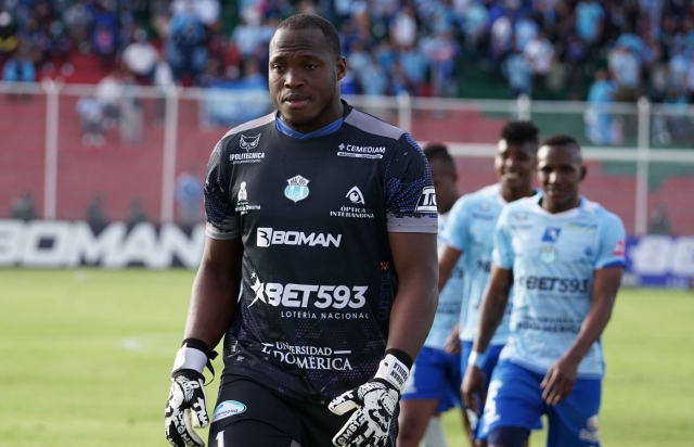 Deportivo Pasto se debate un cupo de extranjero entre dos arqueros ecuatorianos